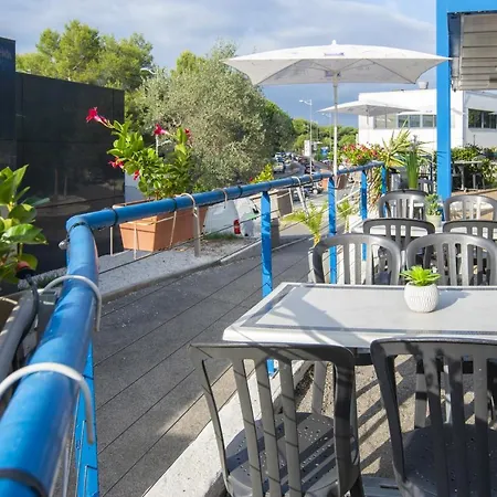 Hotel Ibis Budget Antibes Sophia Antipolis 2*