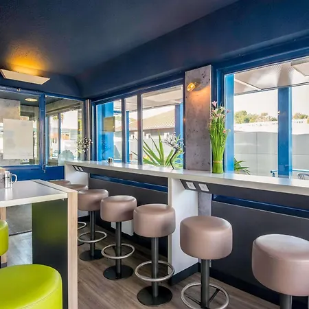 酒店 Ibis Budget Antibes Sophia Antipolis 瓦洛里