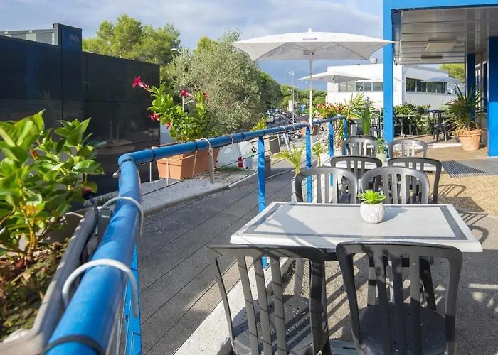 Hotell Ibis Budget Antibes Sophia Antipolis 2*